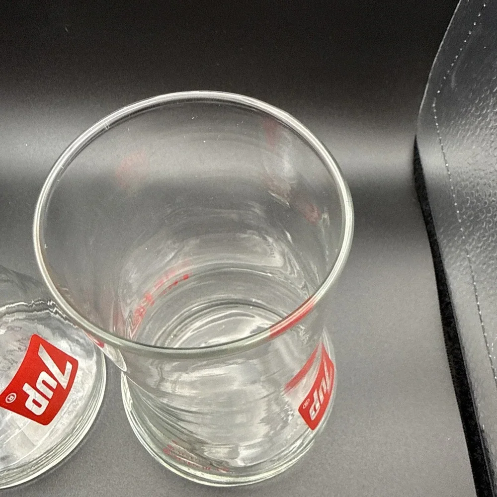 Vintage Set of 2 - 7up The Uncola Upside Down Logo Drinking Glasses Seven Up